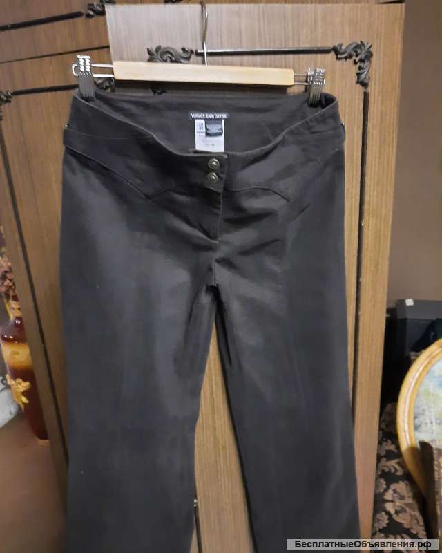 Фирменные брюки. Состояние отличное. Размер 46.
