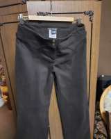 Фирменные брюки. Состояние отличное. Размер 46.