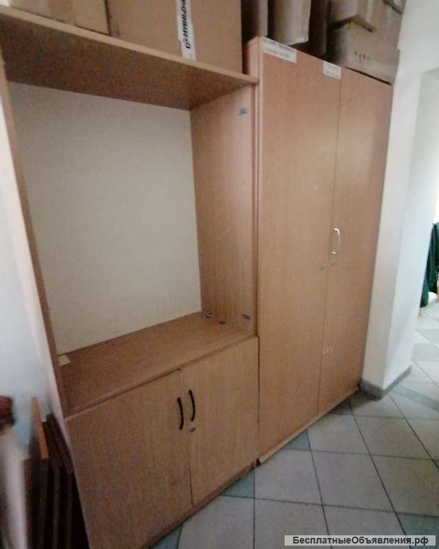 Шкафы, в количестве 2 шт., ДСП