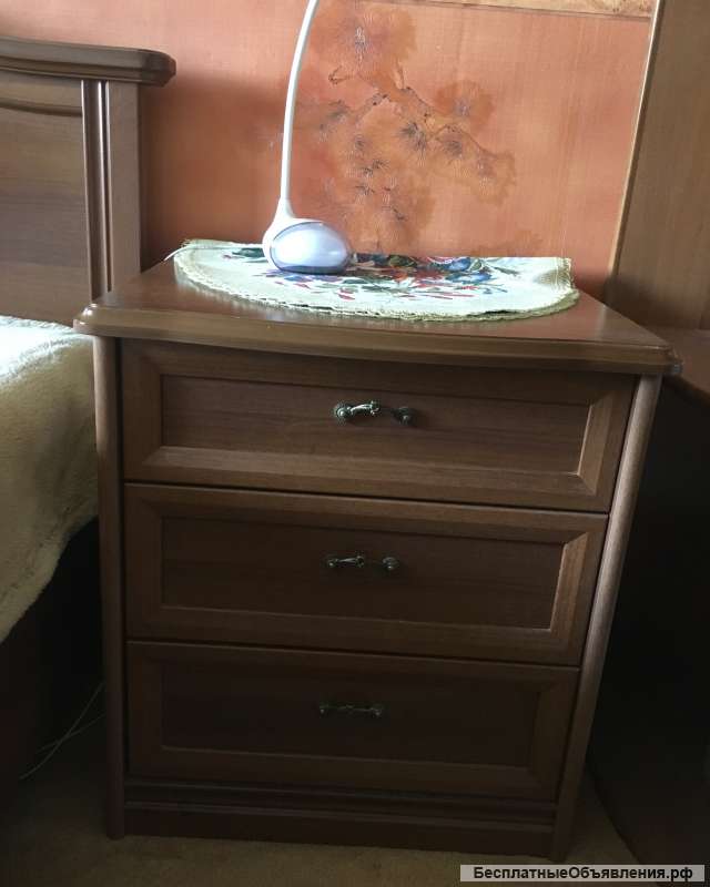Не дорого КРОВАТЬ с тумбочками
