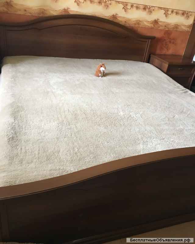 Не дорого КРОВАТЬ с тумбочками