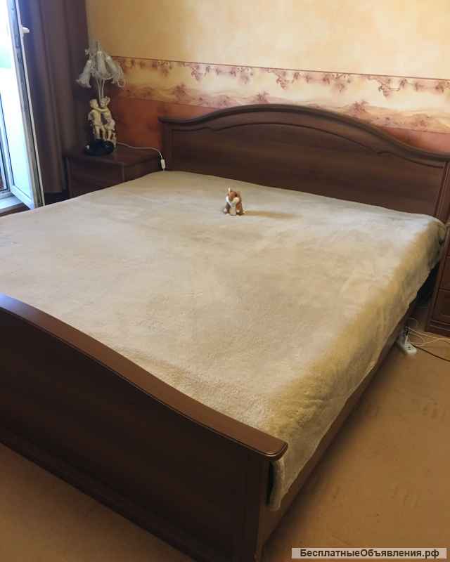 Не дорого КРОВАТЬ с тумбочками