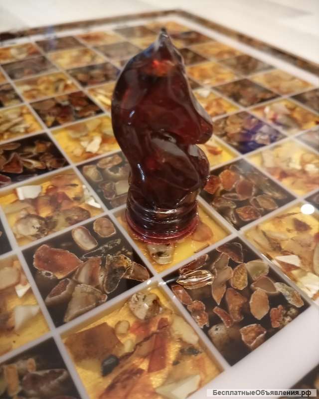 Шахматы янтарные