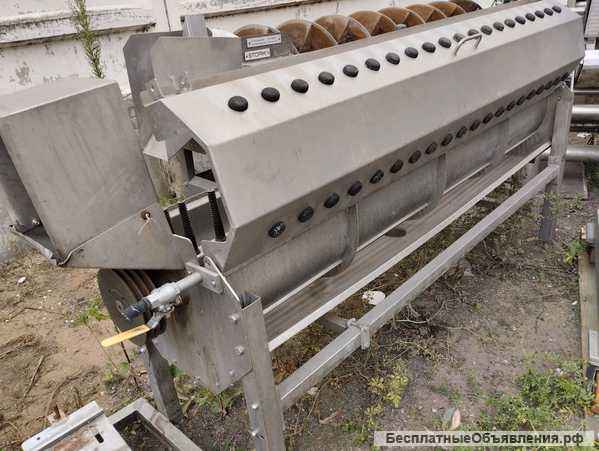 Машина Stork для очистки ног птицы