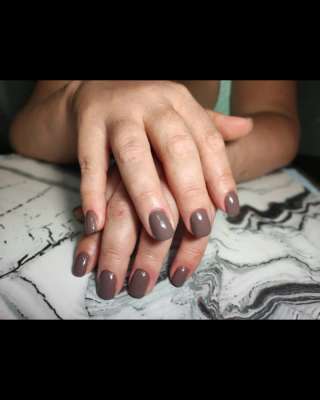 Маникюр и педикюр