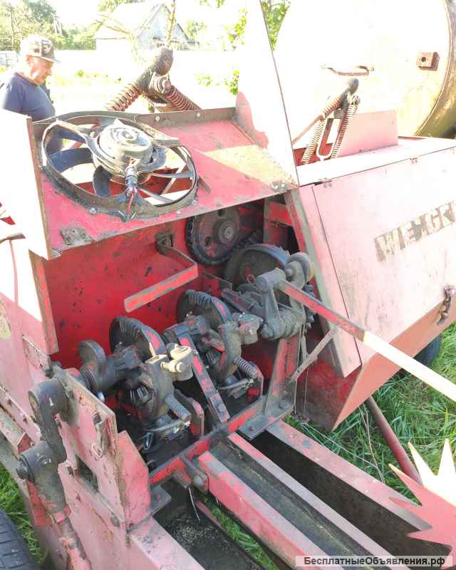 Немецкий пресс-подборщик