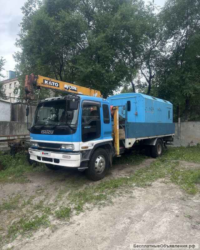 Грузовик с крановой установкой 8т