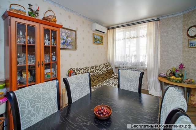 Дом с хорошим ремонтом и террасой