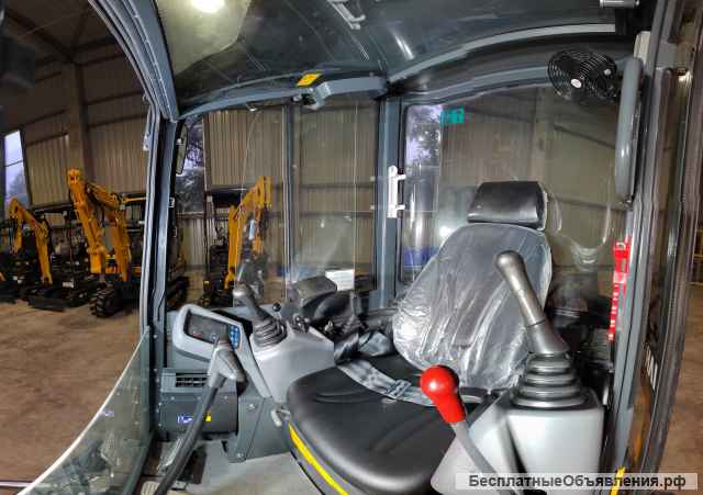 Мини-экскаватор Yuchai U20