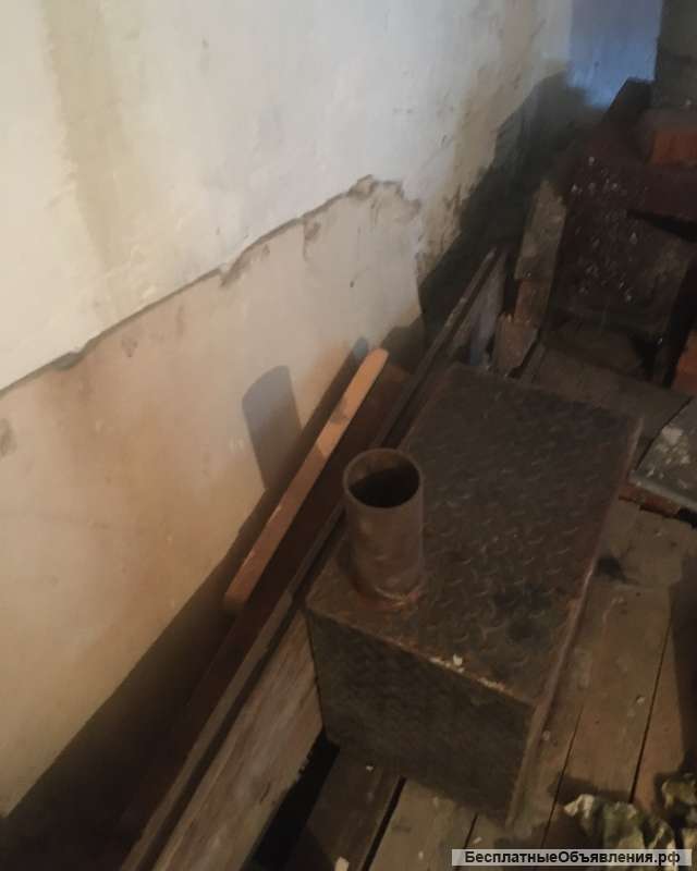 Печь на дровах металлическая