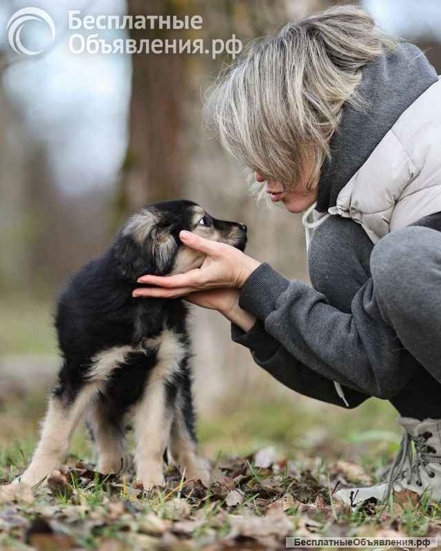 Малышка Юста ищет своих добрых людей