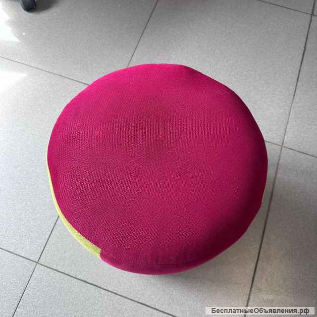 Разноцветный пуф