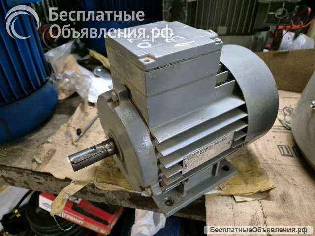Электродвигатель 0.75 кВт 1380 об/мин Mez (ЧССР/Siemens) 4.0 кВт 2895об/мин флянец