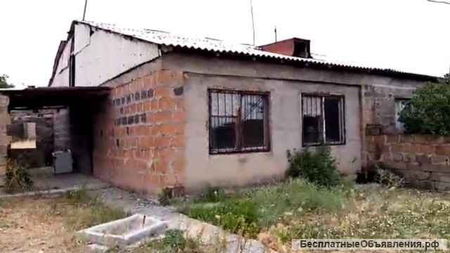 Домв поселение Лернагог 60 км от Еревана