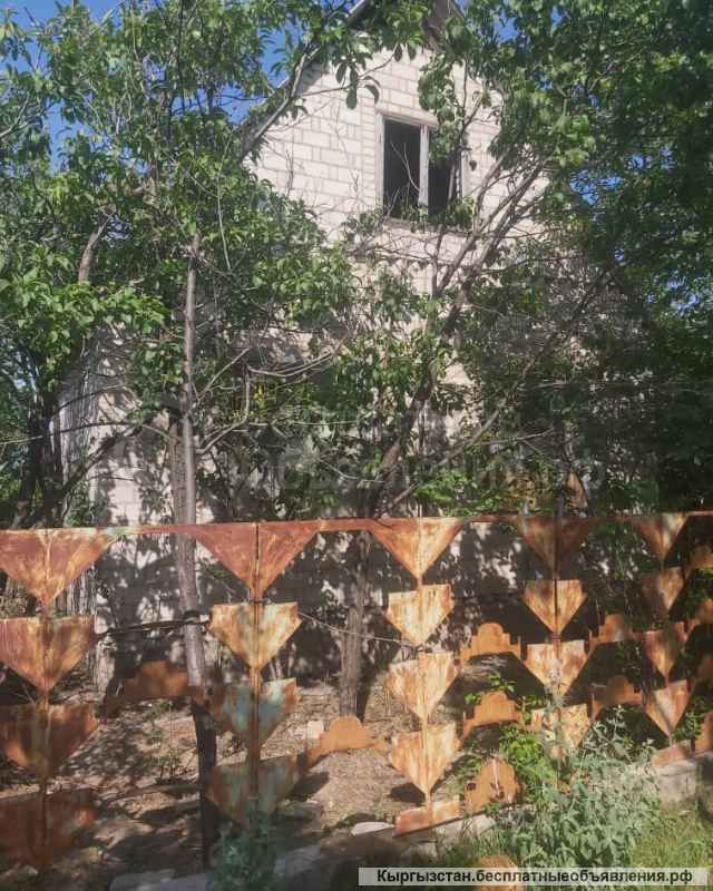 Дачу с домом, г. Кант, с. Чистые Росы, 12 000 $, б/п