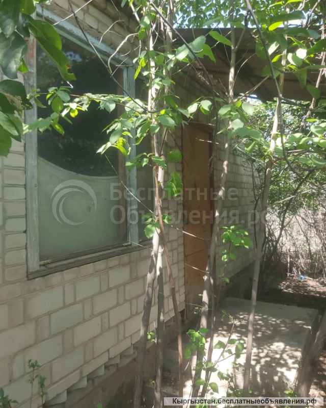 Дачу с домом, г. Кант, с. Чистые Росы, 12 000 $, б/п