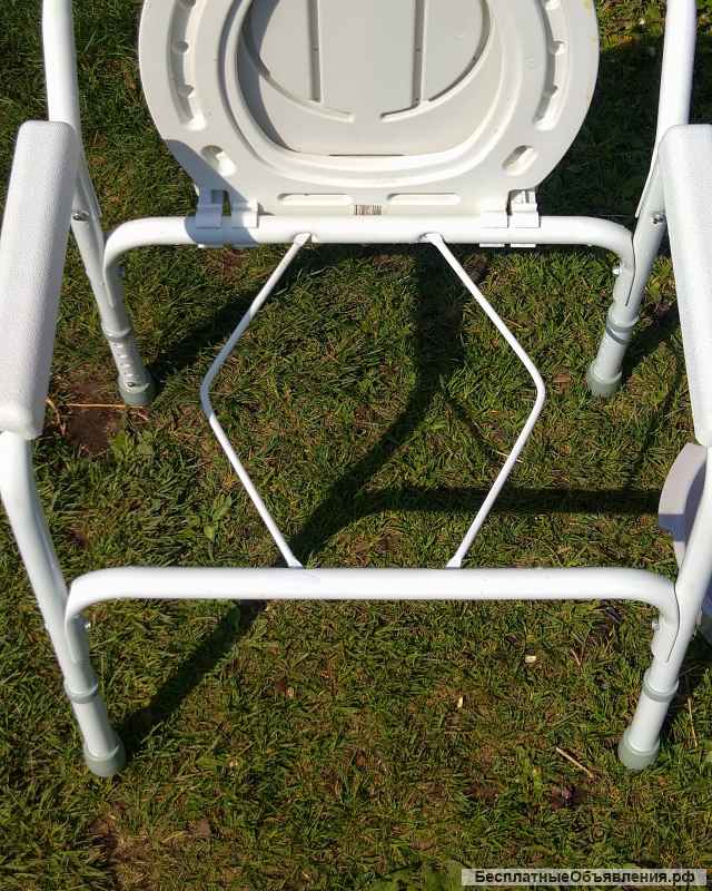 Санитарный стул