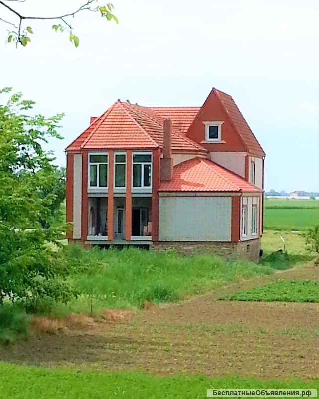 Усадьба на берегу реки