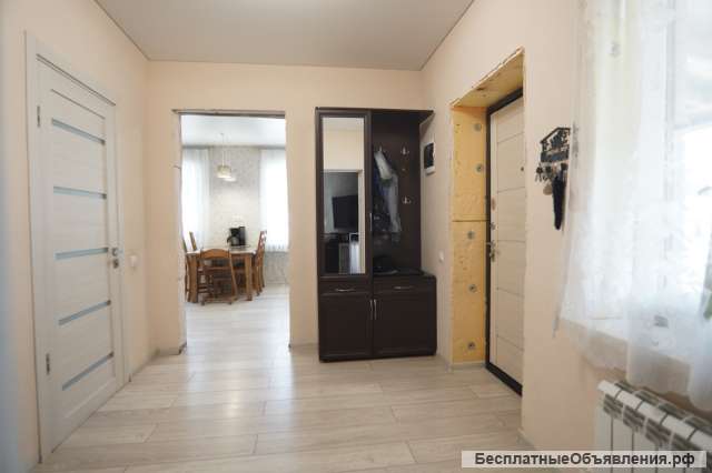 Двухэтажный дом с газом и ремонтом