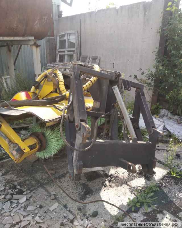 Дорожная щётка коммунальная с поливом Rolac Kha 3000