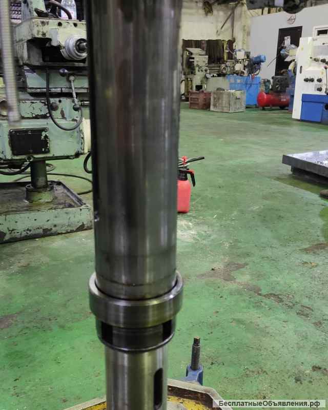 Радиально-сверлильный станок, 2к522