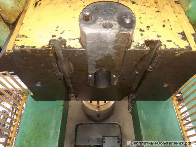 Пресс однокривошипный ненаклоняемый КЕ2130 (100т)