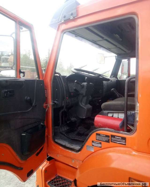Самосвал КАМАЗ-6520