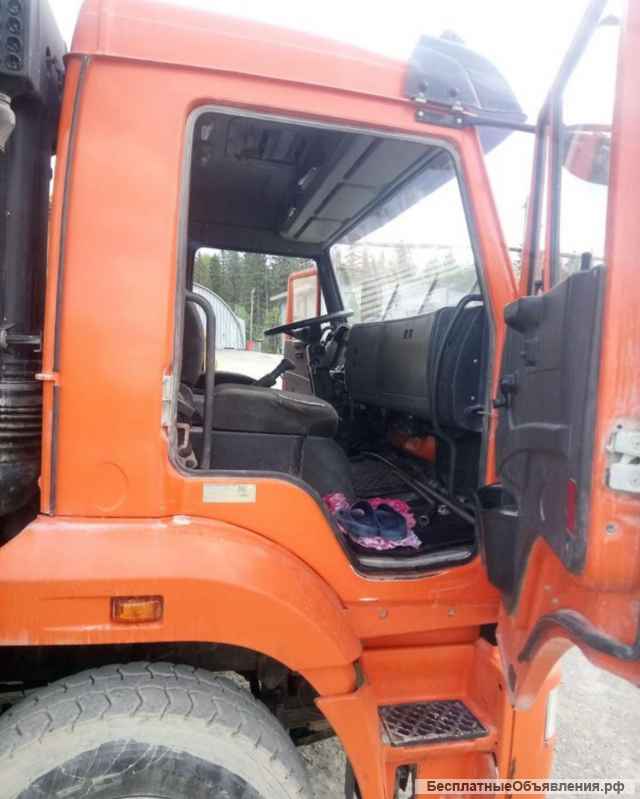 Самосвал КАМАЗ-6520