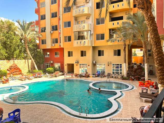 Светлая квартира в комплексе недалеко от центра Хургады