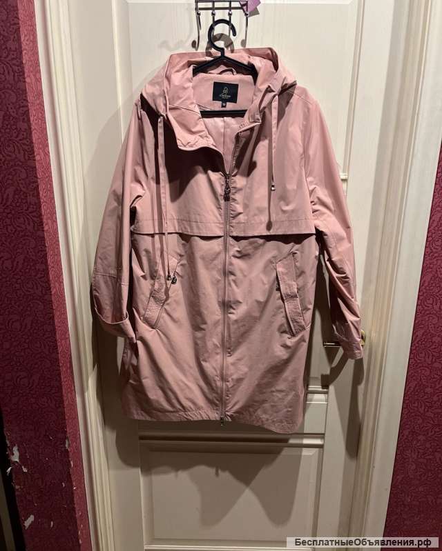 Женский плащ розовый 56 размера