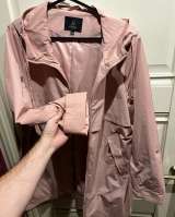 Женский плащ розовый 56 размера