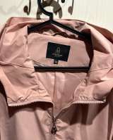 Женский плащ розовый 56 размера