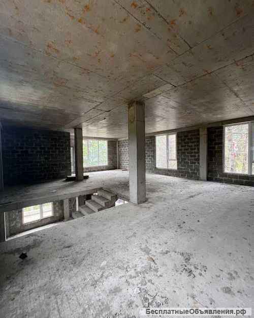 Дом 200 м2 на участке 5 соток