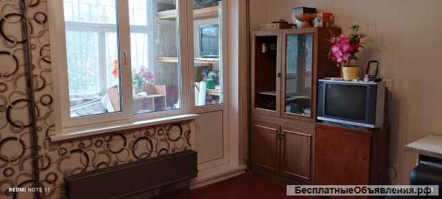 Однокомнатная на Сортировке с большой кухней