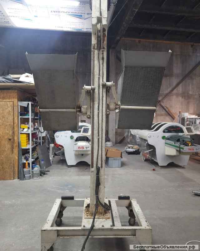 Загрузчик 2-х ковшовый вертикальный