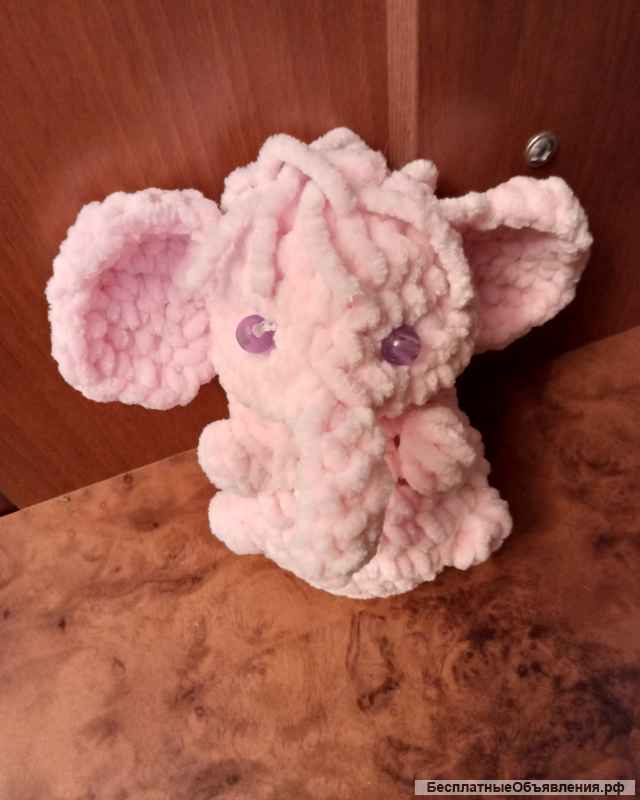 Мягкая вязанная игрушка