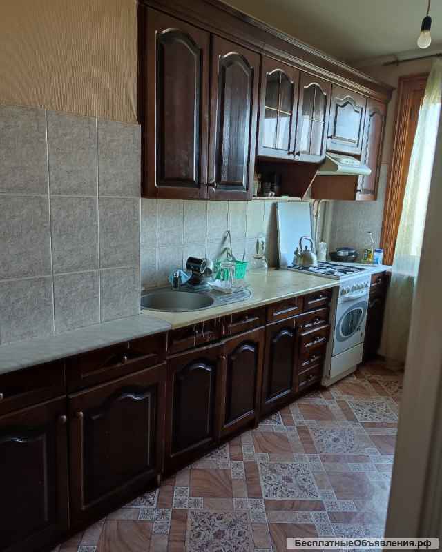 3 к. кв. ШМР ул. Школьная 72,5/ 46/ 9,3, эт. 7/ 9 панель.
