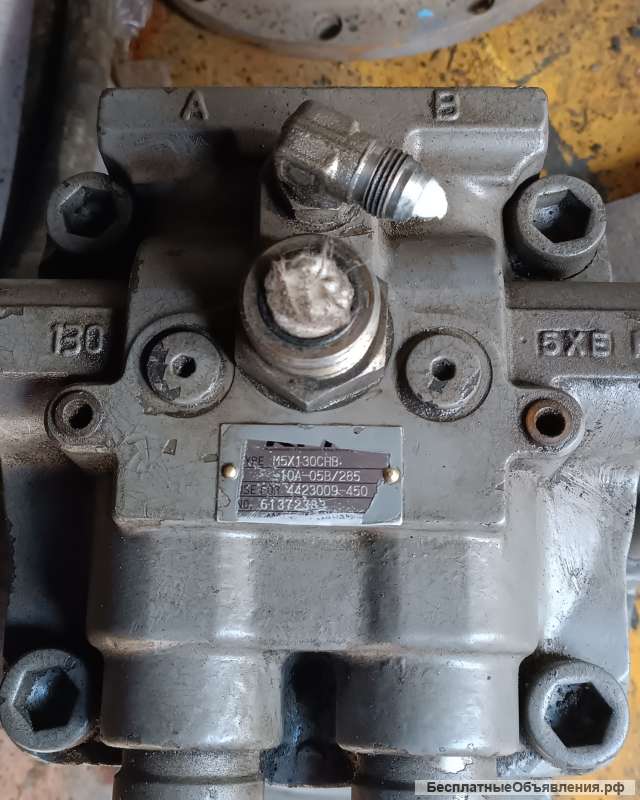 Гидромотор поворота Hitachi zx 520-3