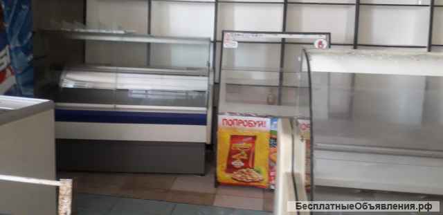 Холодильные витрины и стелажи