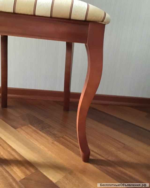 4 буковых стула