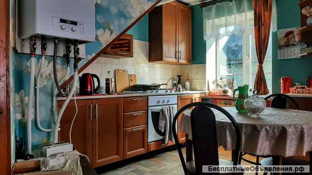 Уютный коттедж 140 кв.м. с гаражом и всеми центральными коммуникациями в Великих Луках