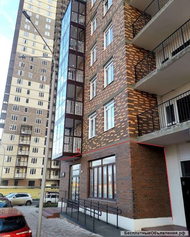 100 м², на первой линии