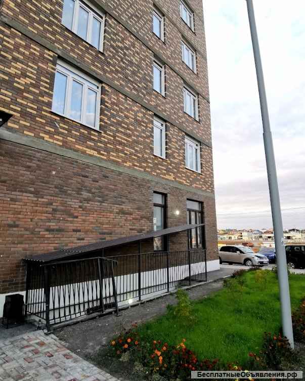 100 м², на первой линии