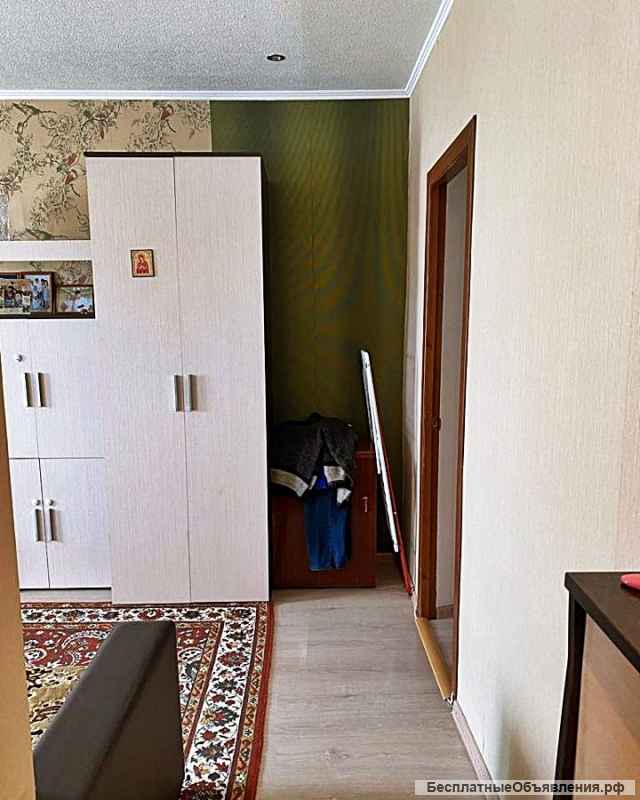 Сдаю 2к.кв. пр. Ленина 3/5кирп. 46м. ремонт