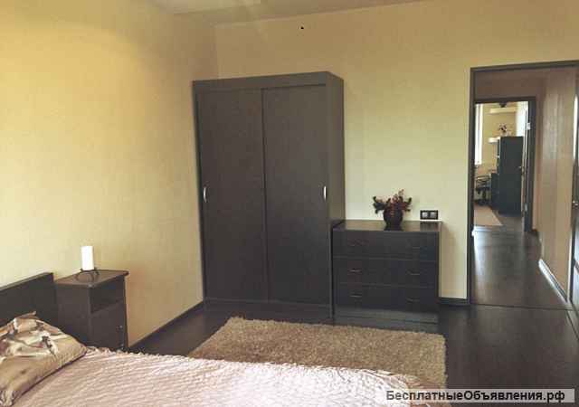 Сдаю 3к.кв. ул. Таганрогская 10/16кирп. 100м. ремонт