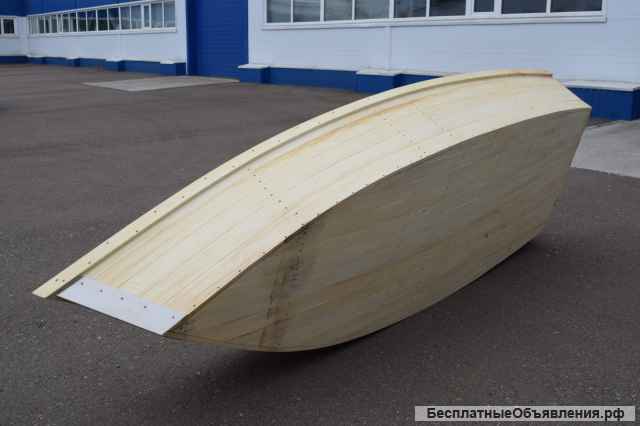 Деревянная лодка