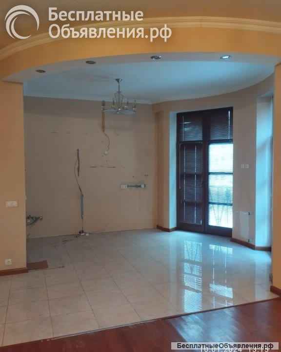 3-к квартира, 150 м², 3/6 эт