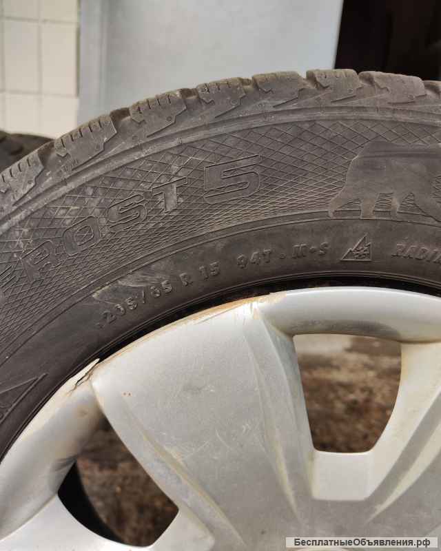 Gislaved Nord Frost 5 205/65 R15
