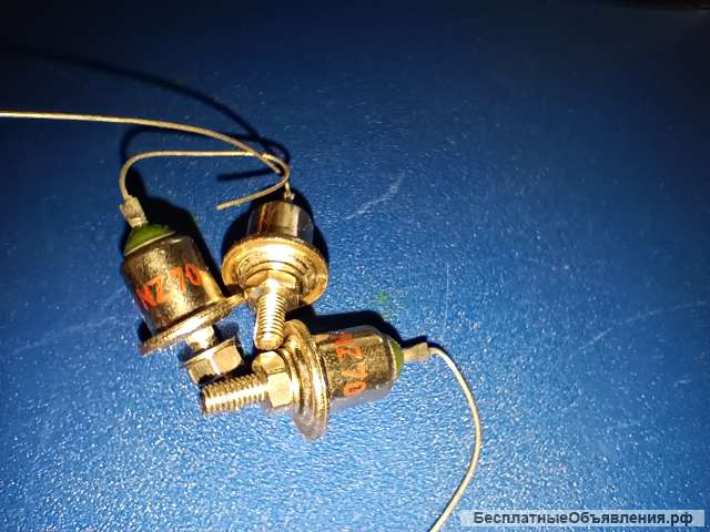 Стабилитрон 8NZ70