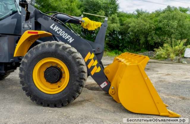 Фронтальный погрузчик XCMG LW300FN